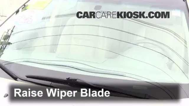 2006 Mercury Milan Premier 3.0L V6 Escobillas de limpiaparabrisas delantero Cambiar escobillas de limpiaparabrisas